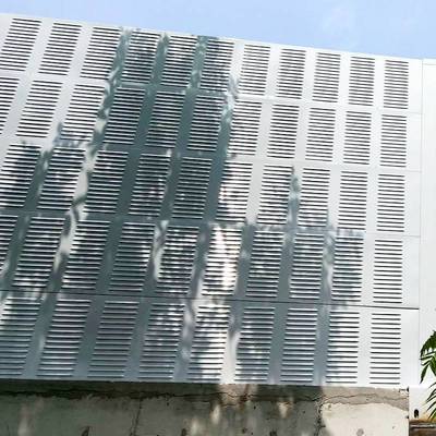 吸音百叶孔声屏障_小区用抗风化声屏障_河北朗安声屏障