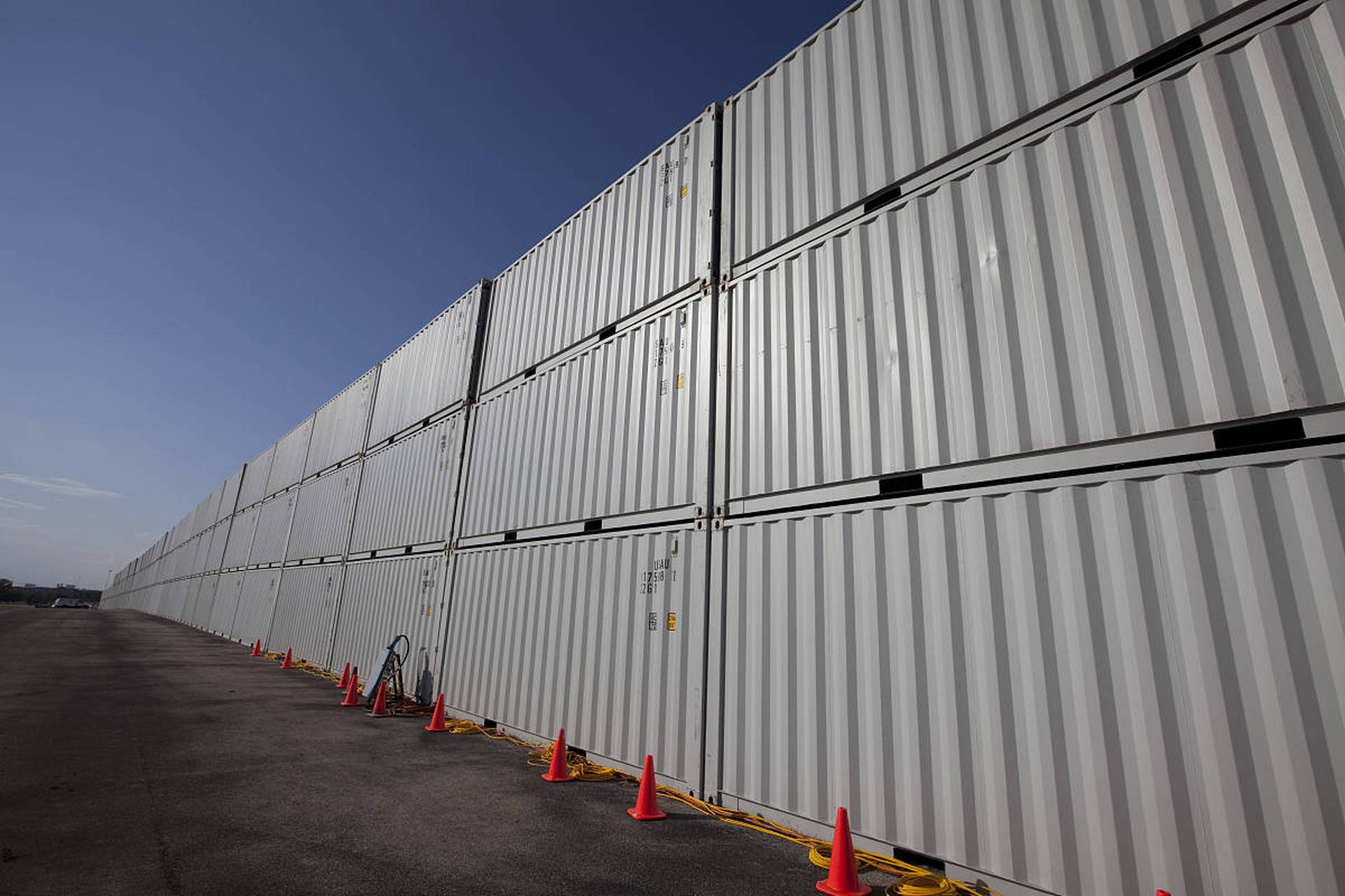 隔声屏障有哪些类型介绍.隔声屏障按材质分类又可以分为以下几类:金属