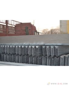 金属声屏障在公路安全配套设施中的关键作用